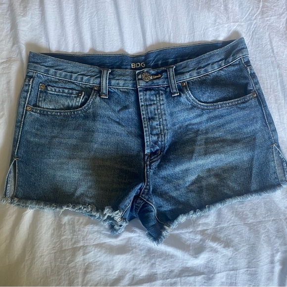 BDG Mid Rise Breezy Denim Shorts - Picture 1 of 3